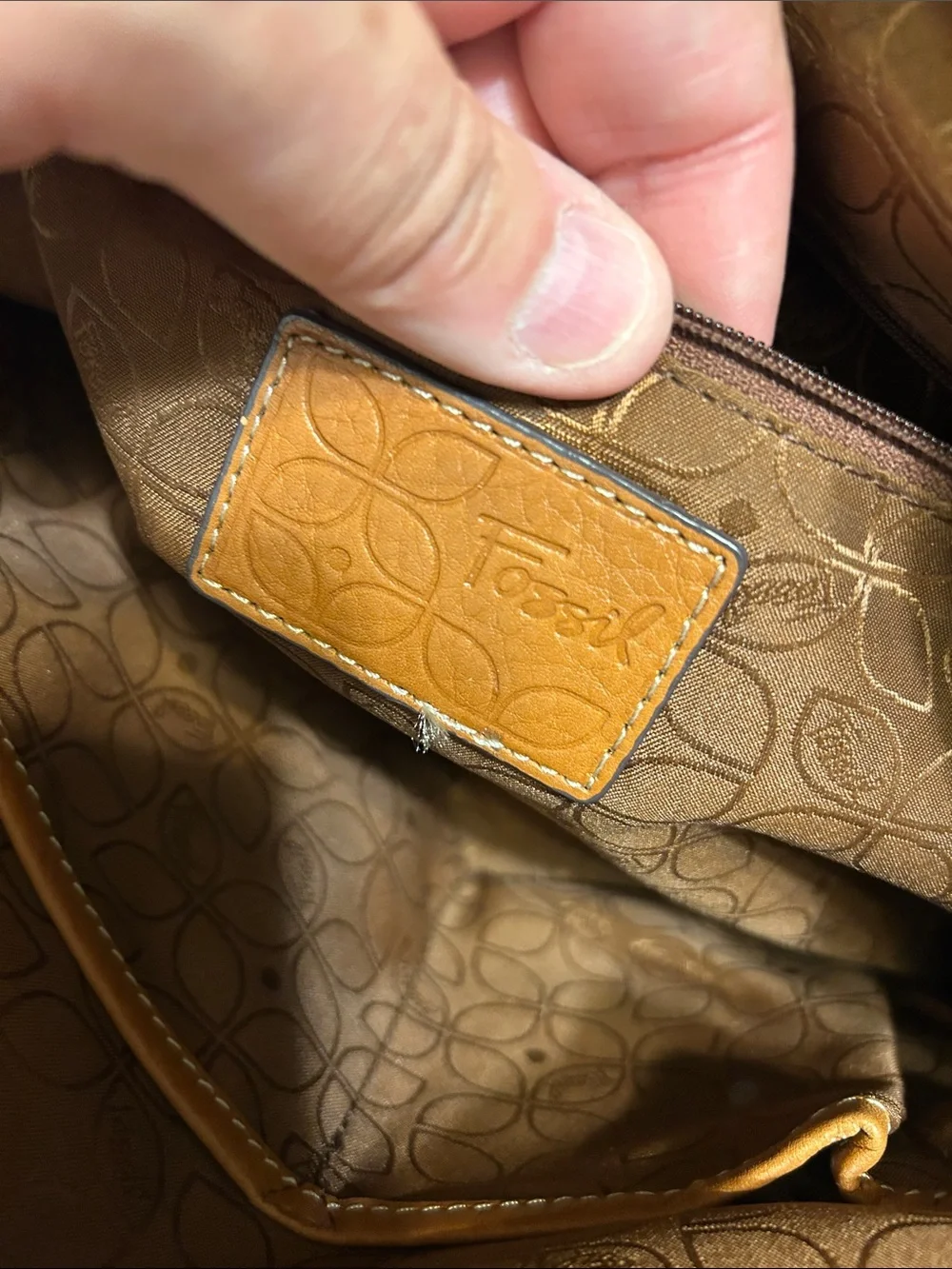 Fossil pebbled leather